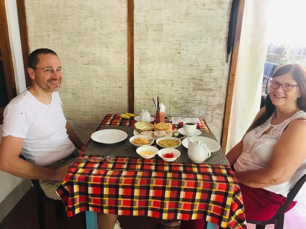 Nethmi Homestay & Restaurant タンガラ エクステリア 写真