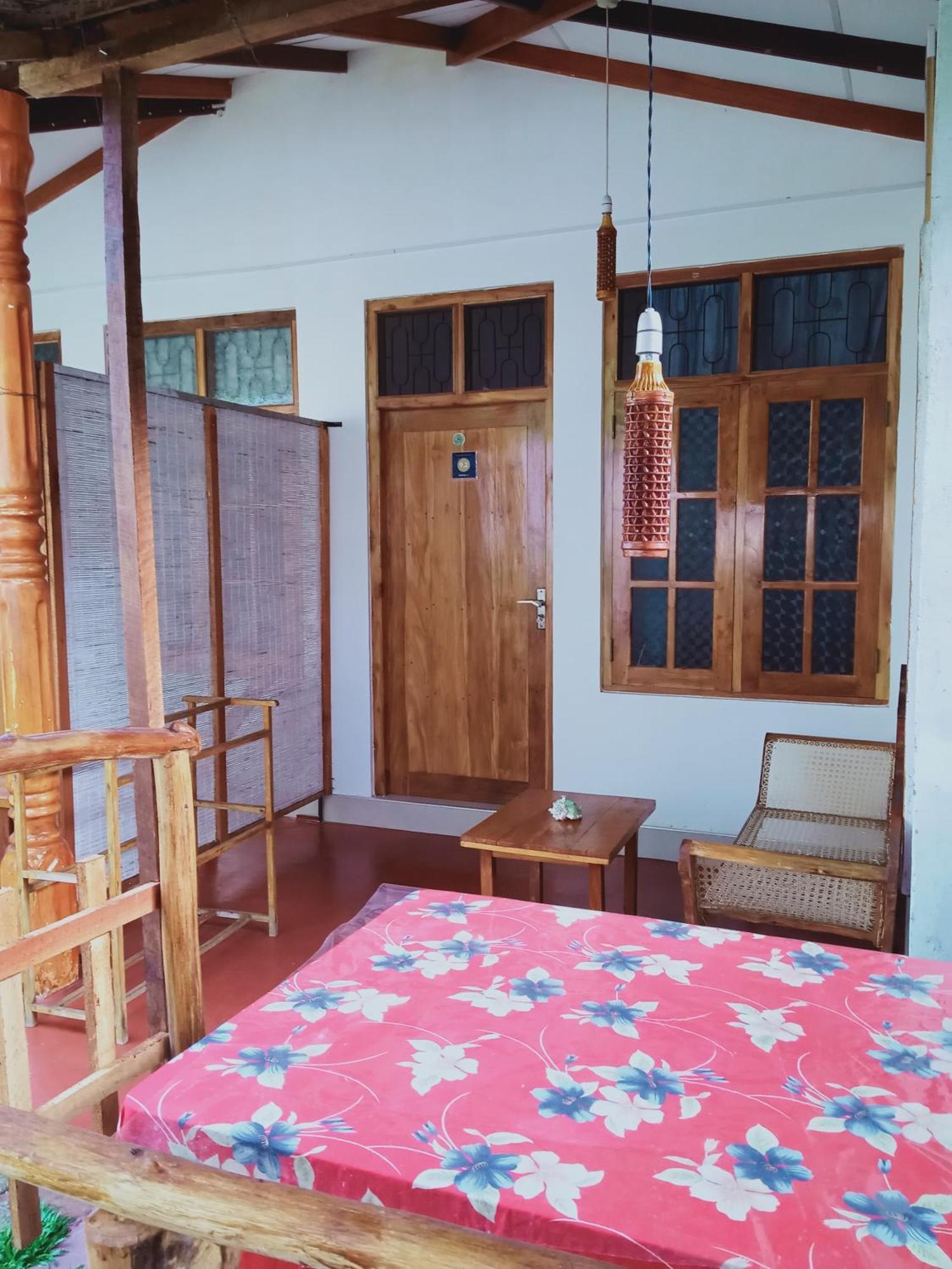 Nethmi Homestay & Restaurant タンガラ 部屋 写真