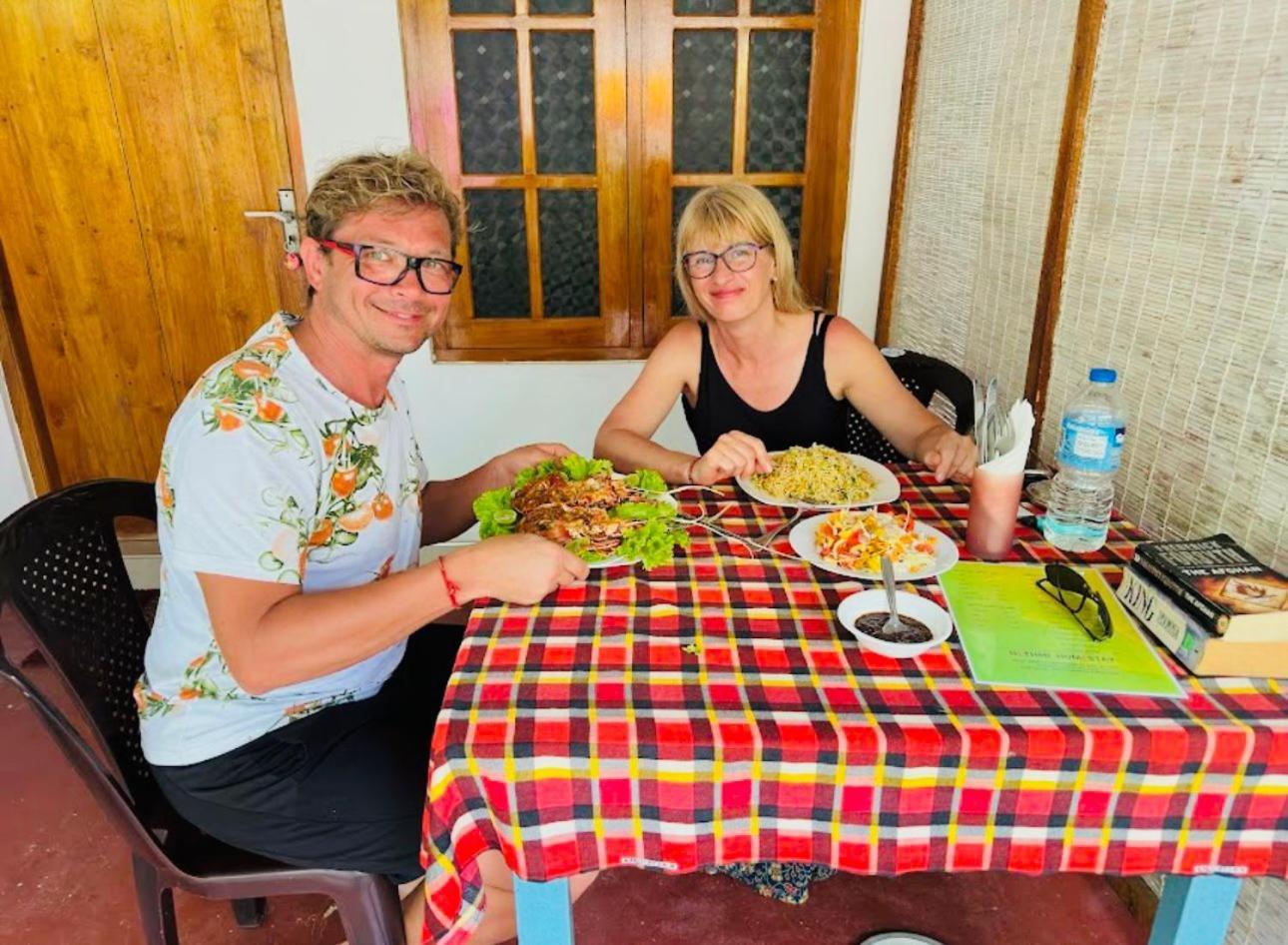 Nethmi Homestay & Restaurant タンガラ エクステリア 写真
