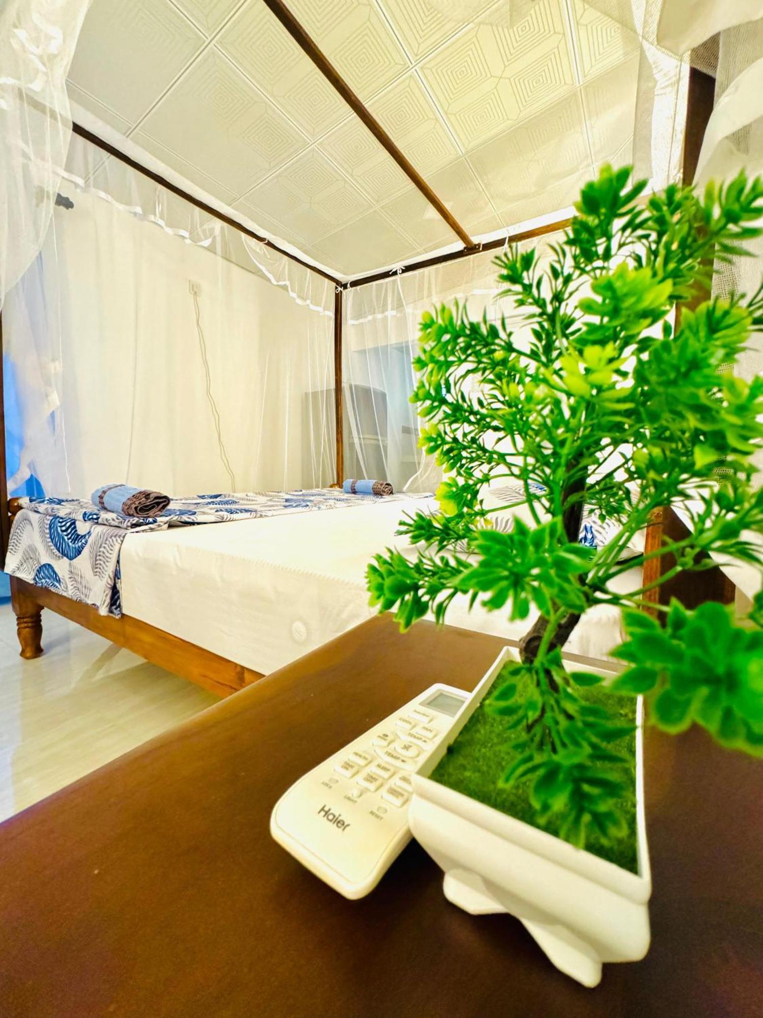 Nethmi Homestay & Restaurant タンガラ 部屋 写真