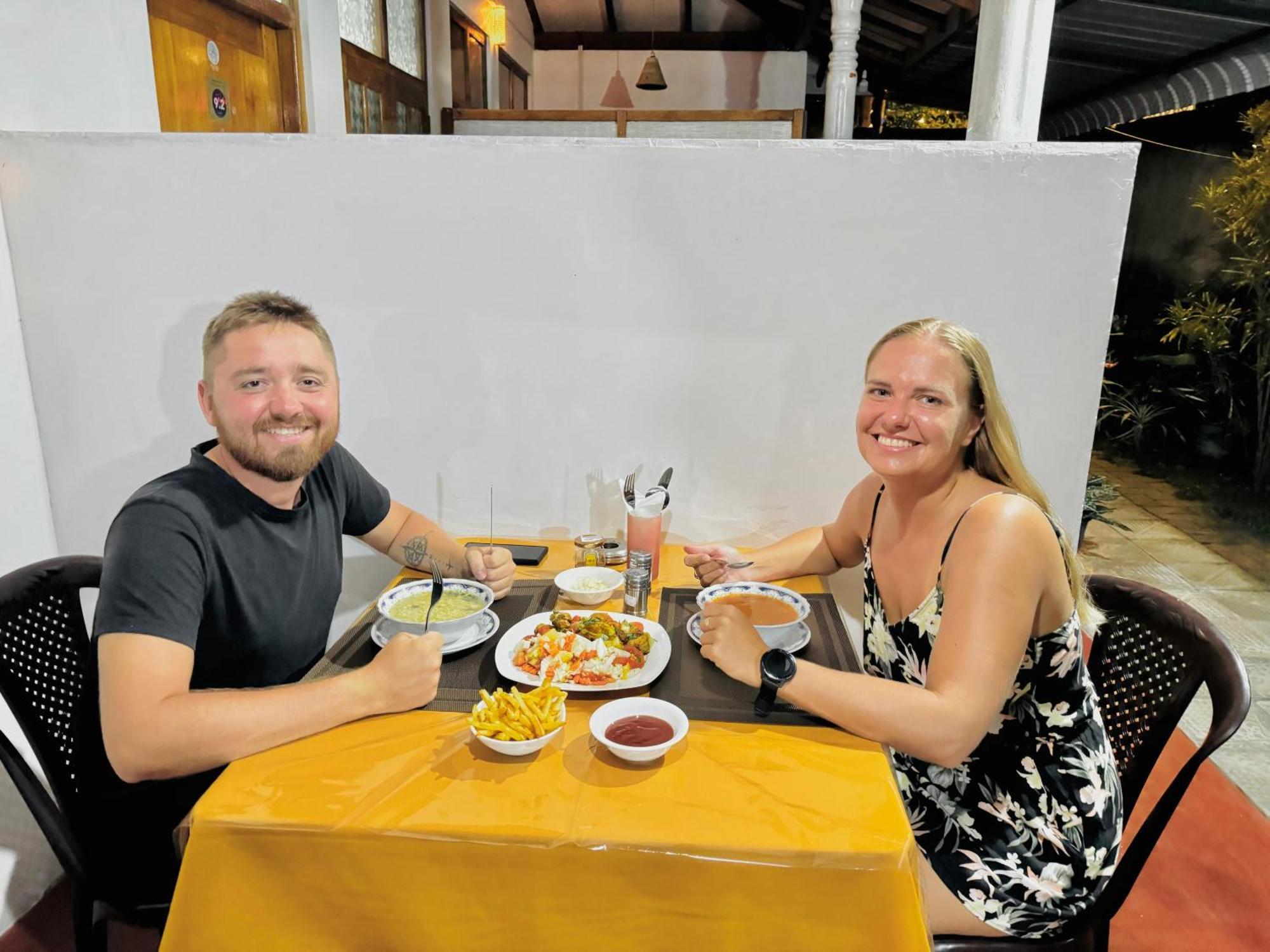 Nethmi Homestay & Restaurant タンガラ エクステリア 写真