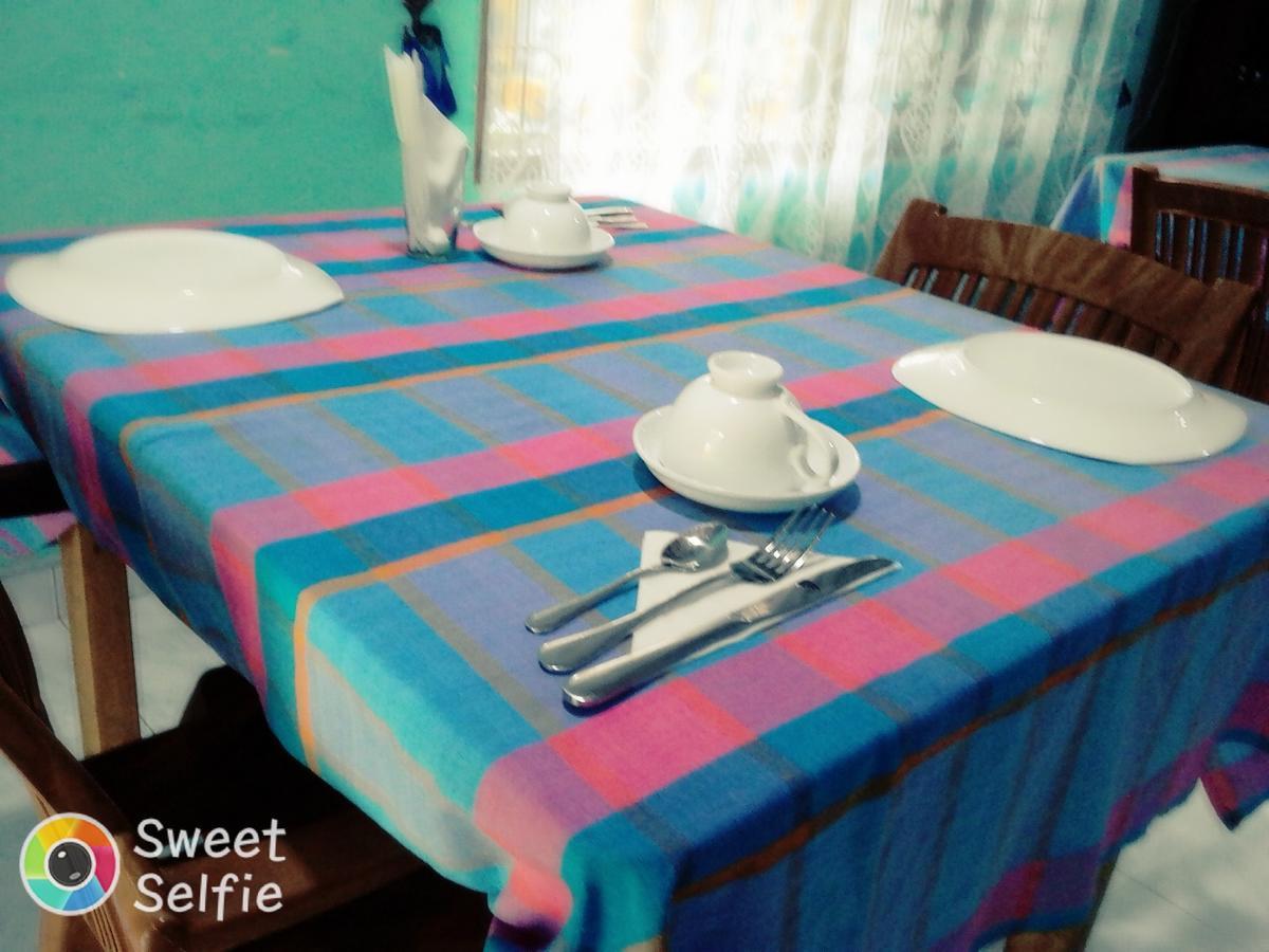 Nethmi Homestay & Restaurant タンガラ エクステリア 写真