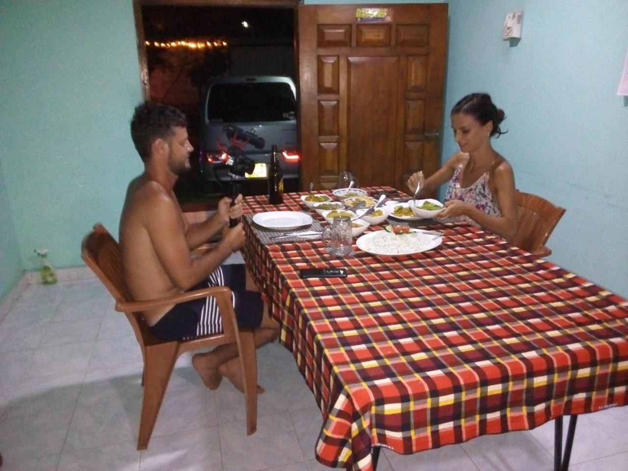 Nethmi Homestay & Restaurant タンガラ エクステリア 写真