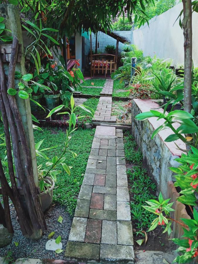 Nethmi Homestay & Restaurant タンガラ エクステリア 写真